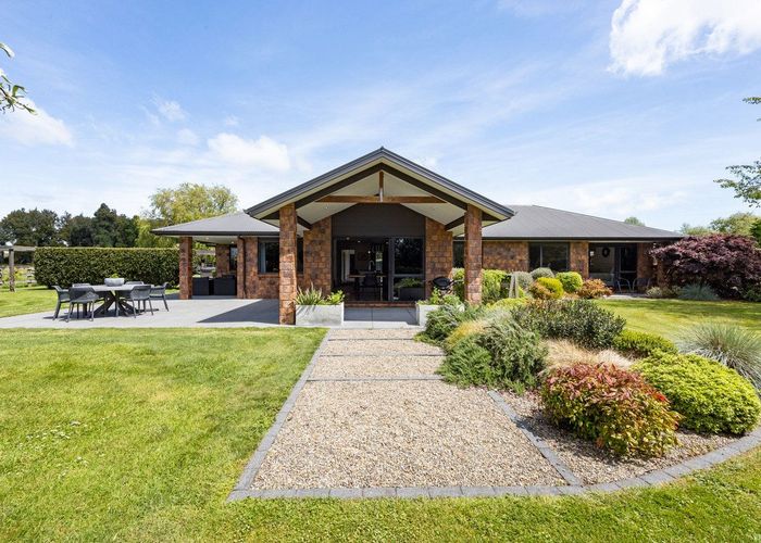  at 815 Parallel Road, Cambridge, Waipa, Waikato