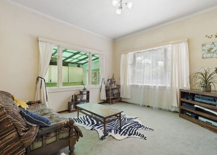  at 82 Farnham Street, Mornington, Wellington