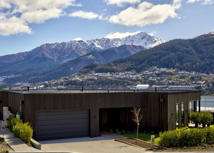  at 2 White Stag Rise, Kelvin Heights, Queenstown-Lakes, Otago