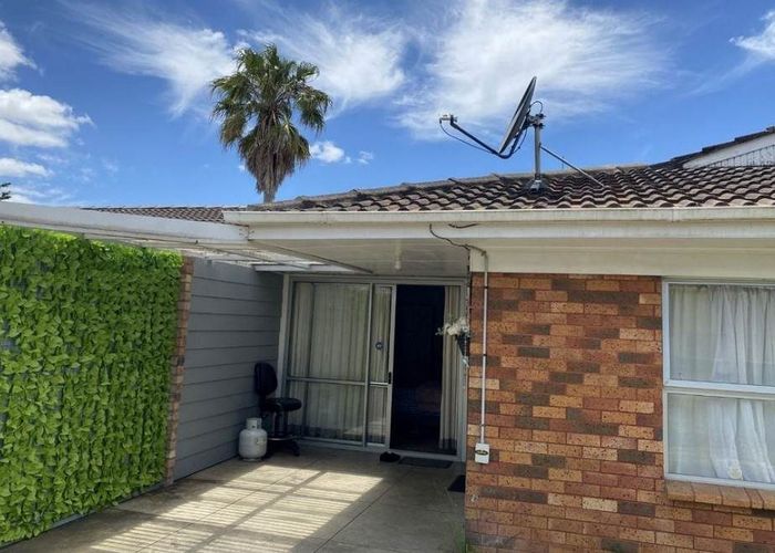  at 15C Wentworth Avenue, Papatoetoe, Manukau City, Auckland