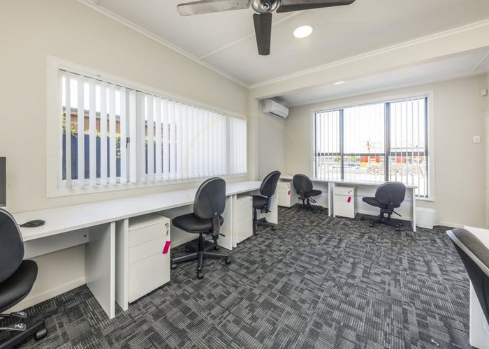  at 6/220 Great South Road, Takanini, Papakura, Auckland