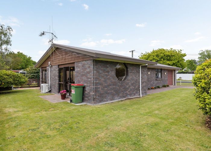  at 21 Bains Avenue, Hamilton East, Hamilton