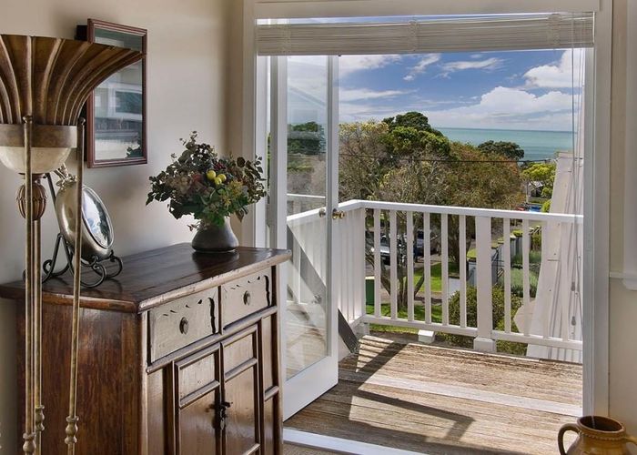  at 5 Cameron Street, Takapuna, North Shore City, Auckland