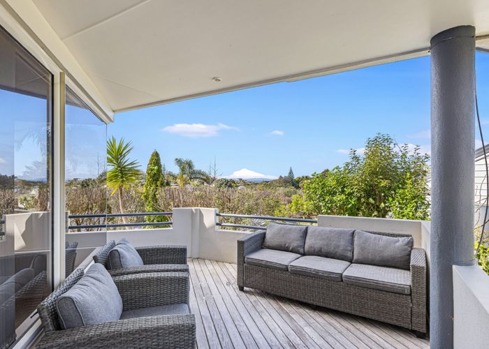  at 8 Jean Place, Stanmore Bay, Rodney, Auckland