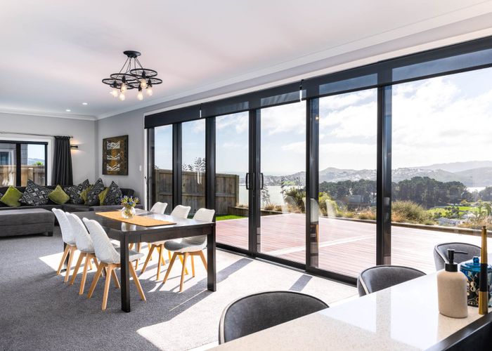  at 28 Queen Charlotte Drive, Aotea, Porirua, Wellington