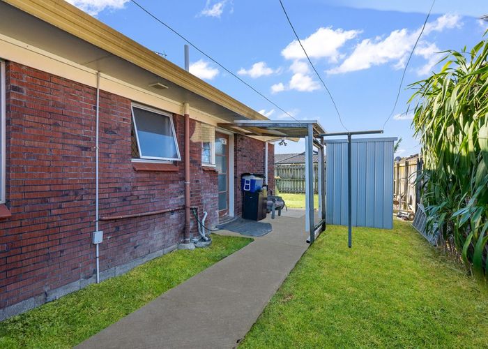  at 4/24 Robertson Road, Favona, Manukau City, Auckland