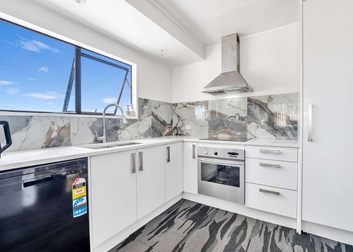  at 1/18 Frobisher Way, Clendon Park, Manukau City, Auckland