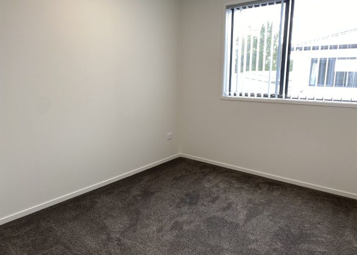  at 94B Swanson Rd, Henderson, Waitakere City, Auckland