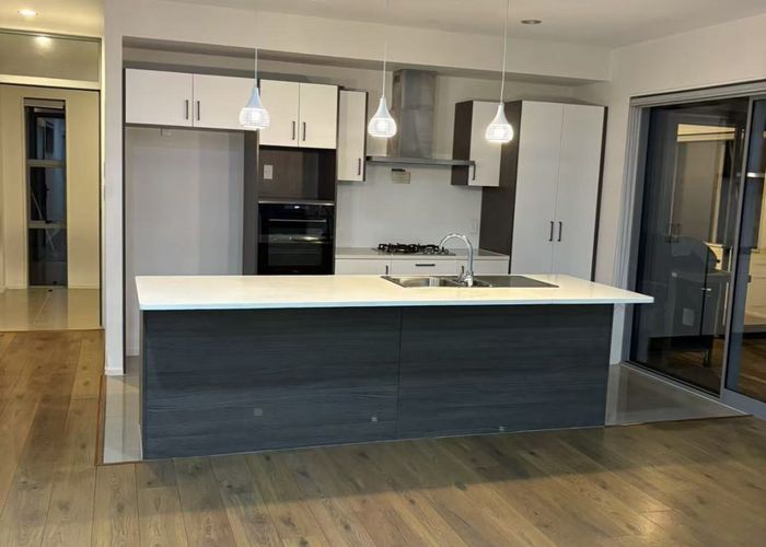  at 1 Sunshine Boulevard, Sunnyvale, Waitakere City, Auckland