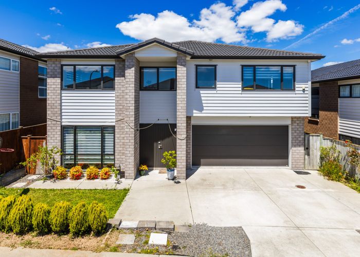  at 32 Carrickdawson Drive, Flat Bush, Auckland