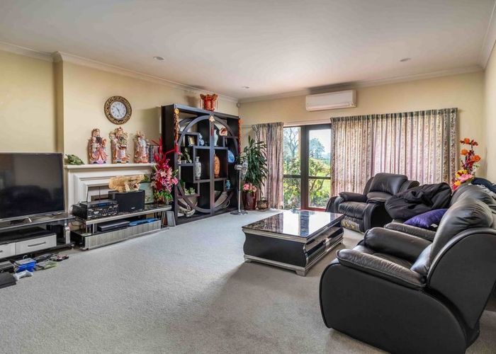  at 25 Burberry Road, Drury