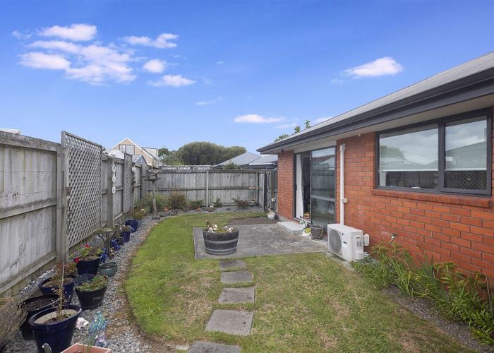  at 10 Clinton Lane, Woolston, Christchurch