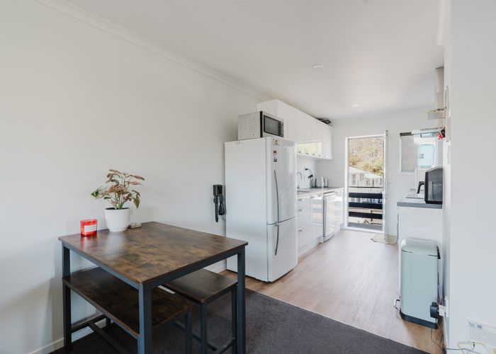  at 2/10 Avon Street, Frankton, Hamilton, Waikato