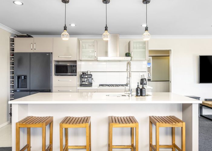  at 75 Lake Panorama Drive, Henderson, Auckland