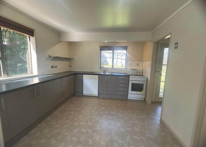  at 2/39 Drake Street, Howick, Manukau City, Auckland