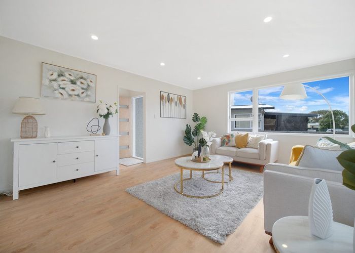  at 8 Comet Crescent, Mangere, Manukau City, Auckland