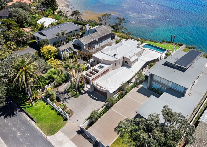  at 34 Cliff Road, Torbay, Auckland