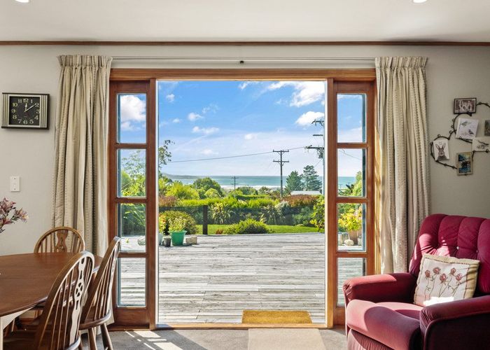  at 6 FRANCES ST, Taieri Beach, Taieri Mouth