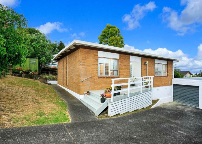  at 1/4 Lynn Road, Glenfield, North Shore City, Auckland