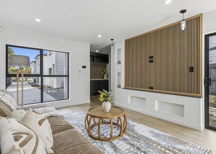  at 4/8 Buller Crescent, Manurewa, Manukau City, Auckland