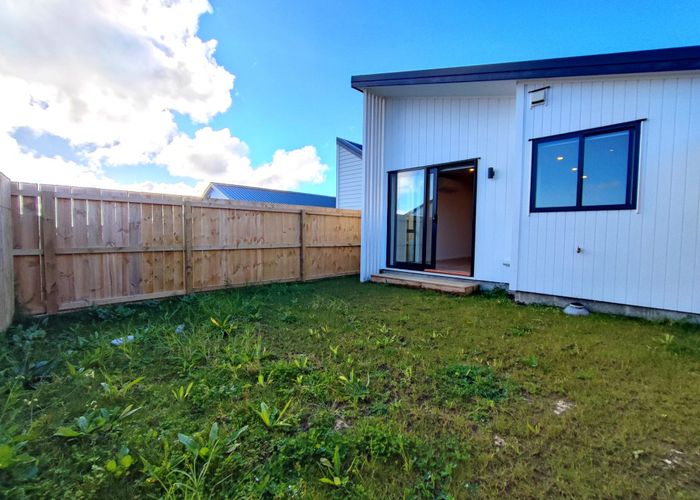  at 21 Biokovo Street, Massey, Waitakere City, Auckland