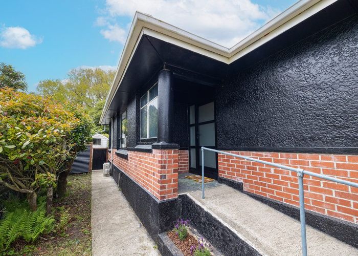  at 5 Gorman Street, Macandrew Bay, Dunedin, Otago