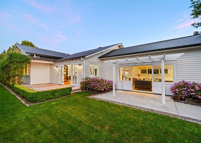  at 16 Endeavour Avenue, Flagstaff, Hamilton