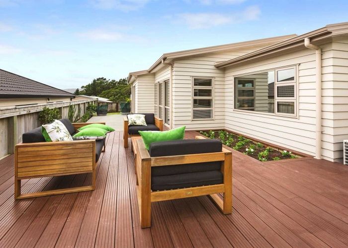  at 76 Staithes Drive North, Whitby, Porirua, Wellington