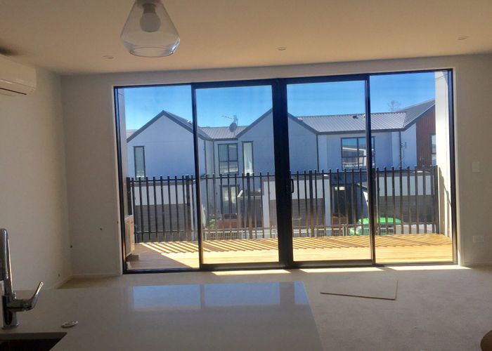  at 2/11 Paketai Lane, Beachlands, Manukau City, Auckland