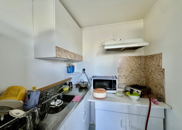  at 19a sunhave avenue, Glenfield, North Shore City, Auckland