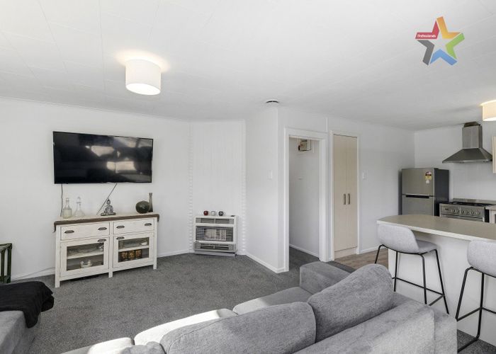  at 187A Major Drive, Kelson, Lower Hutt