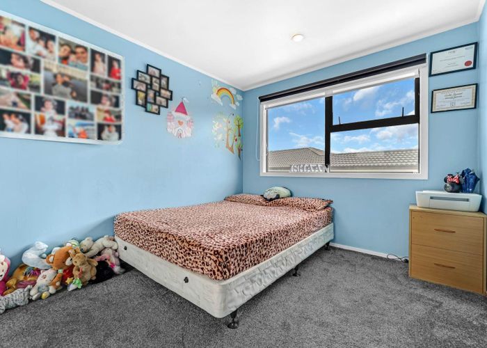  at 97 Everglade Drive, Totara Heights, Manukau City, Auckland