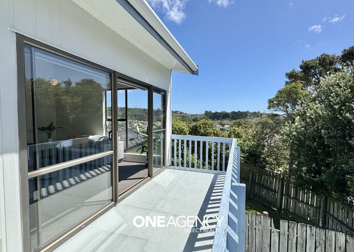  at 18 Mercury Way, Whitby, Porirua