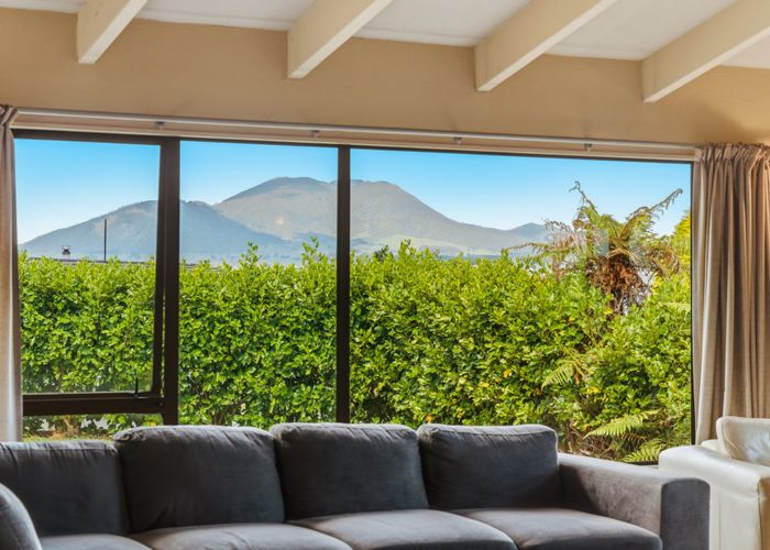  at 1/16 Isobel Street, Acacia Bay, Taupo, Waikato