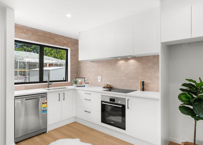  at 300B Wairakei Road, Bryndwr, Christchurch City, Canterbury