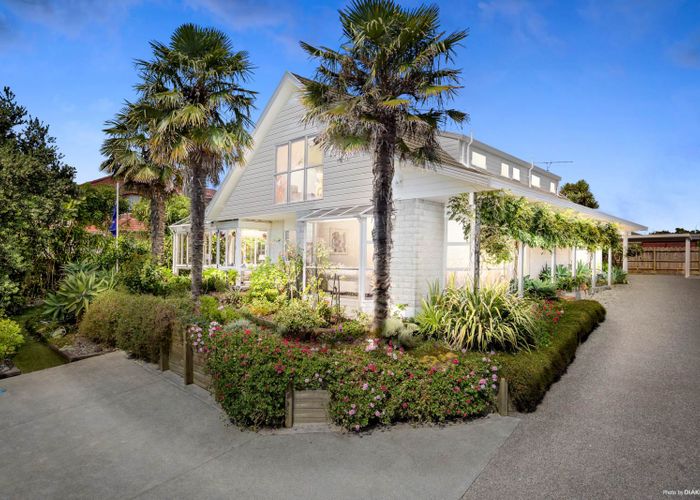  at 33 Simmental Crescent, Somerville, Auckland