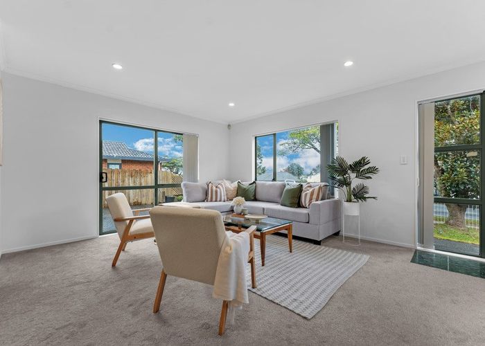 at 4 Royalpark Place, Favona, Manukau City, Auckland