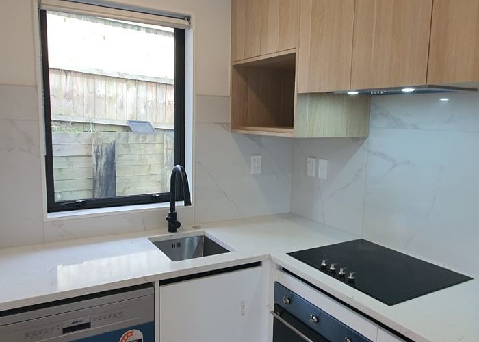  at 8/18 Kinross Street, Blockhouse Bay, Auckland City, Auckland