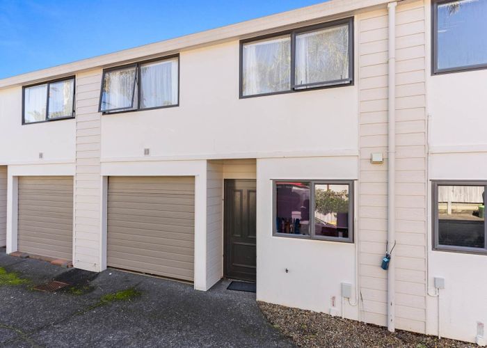  at 35F Fields Parade, Oteha, North Shore City, Auckland