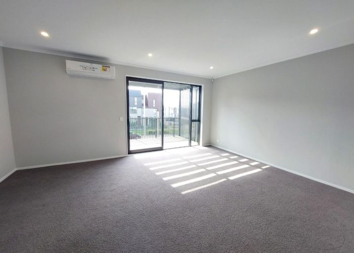  at 10/4 Matimati Place, Hobsonville, Waitakere City, Auckland