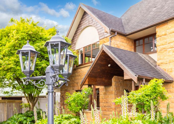  at 1102 River Road, Flagstaff, Hamilton, Waikato