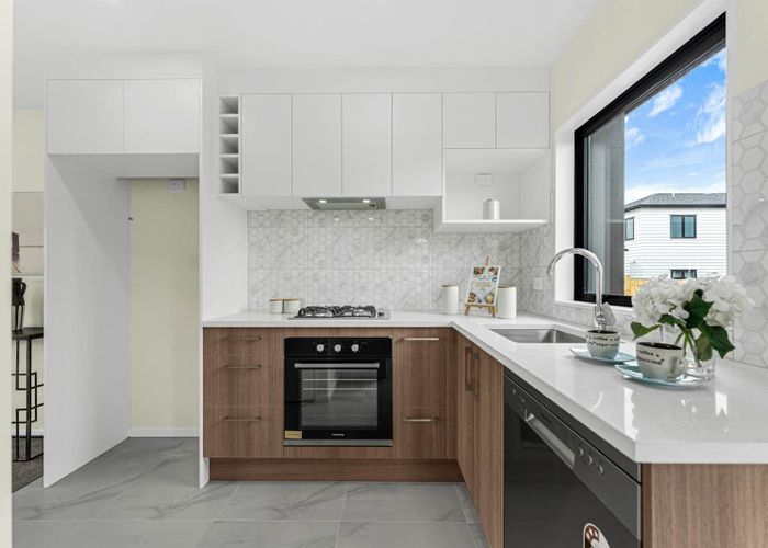  at 4/32 Beaumonts Way, Manurewa, Manukau City, Auckland