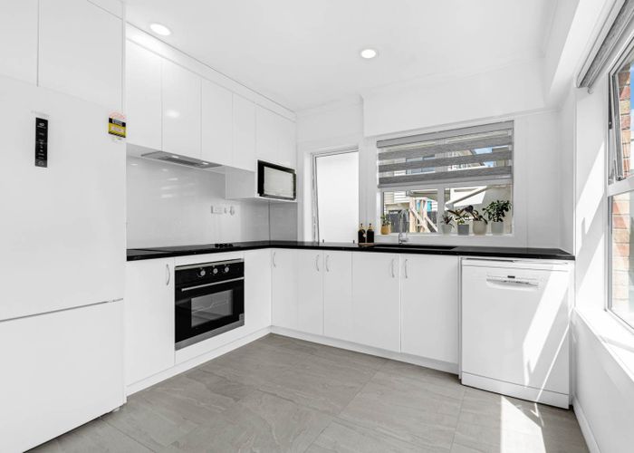  at 2/286 Porchester Road, Takanini, Papakura, Auckland