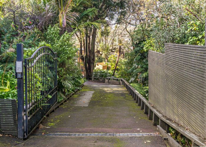  at 49 Seaview Road, Remuera, Auckland