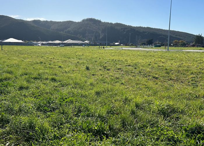  at 8 Pyke Place, Wakefield, Tasman, Nelson / Tasman