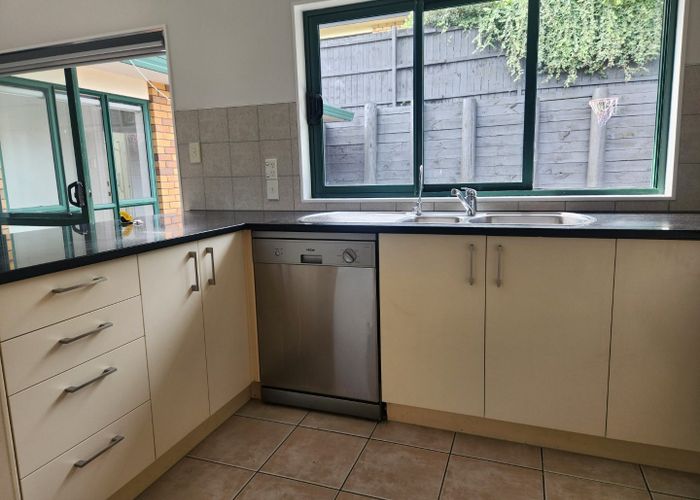  at 3 Boeing Place, Goodwood Heights, Manukau City, Auckland