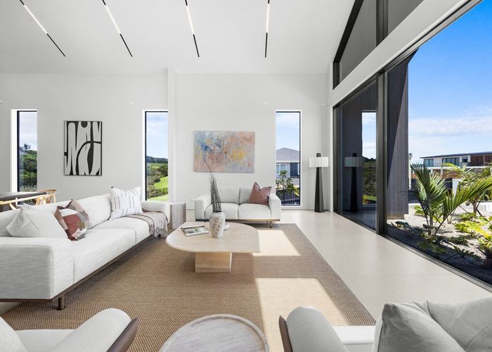  at 2 Toscana Drive, Flat Bush, Manukau City, Auckland