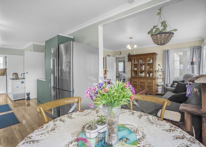  at 21 Sunny Grove, Wainuiomata, Lower Hutt