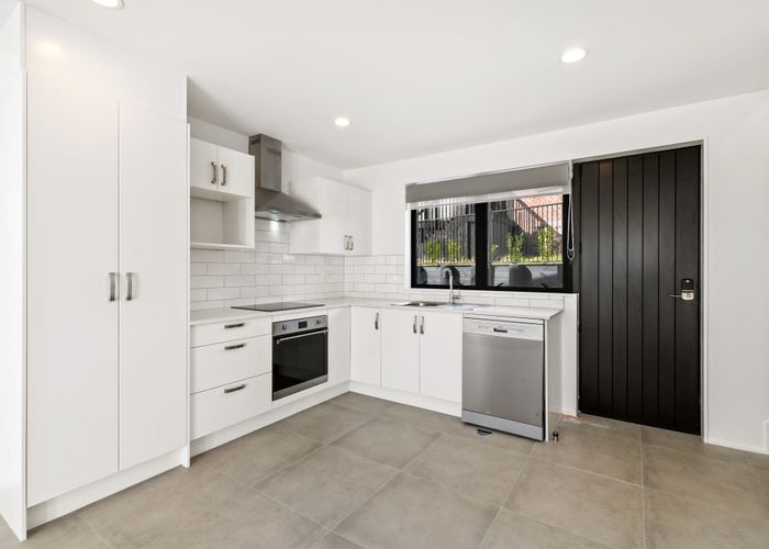  at 121B Waimumu Road, Massey, Waitakere City, Auckland