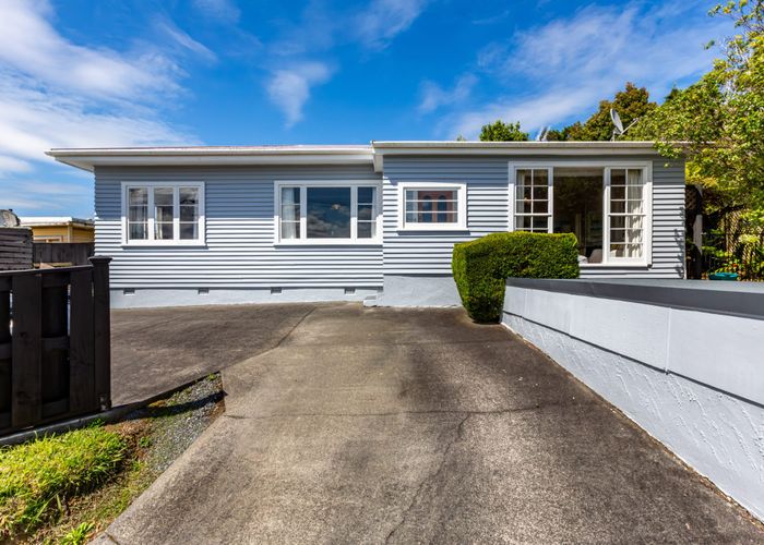  at 18 Chester Road, Tawa, Wellington, Wellington